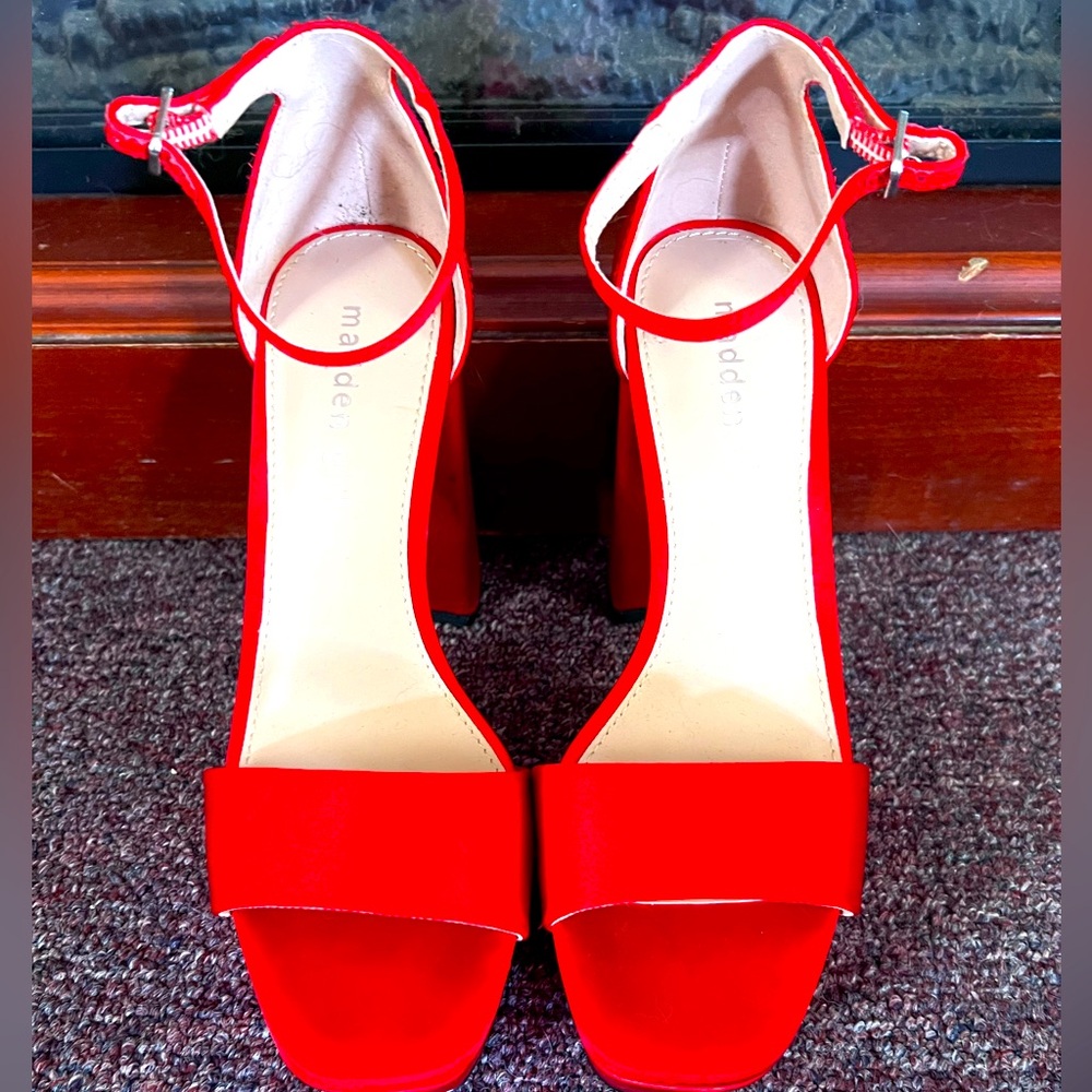 Madden Girl Red Satin Pumps size 7